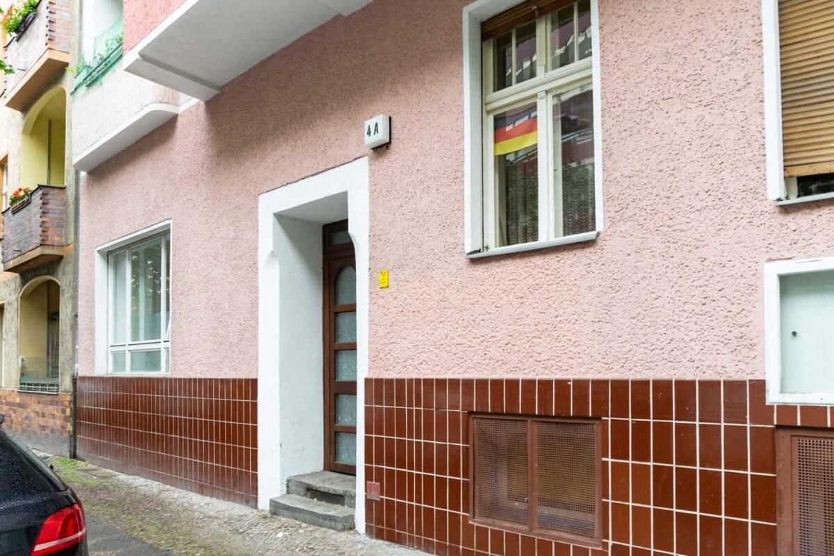 Cozy 2 Room Apartment Next To Hermannstrasse เบอร์ลิน ภายนอก รูปภาพ
